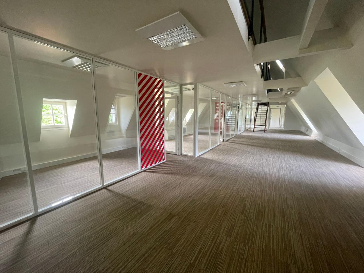 Bureau Rennes 320m² Location bureau Rennes Ille-et-Vilaine OLBUR2533661 3